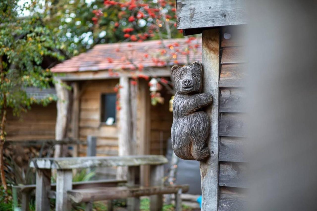 Charming 2-Bed Cabin In Σάτον Κόλντφιλντ Εξωτερικό φωτογραφία